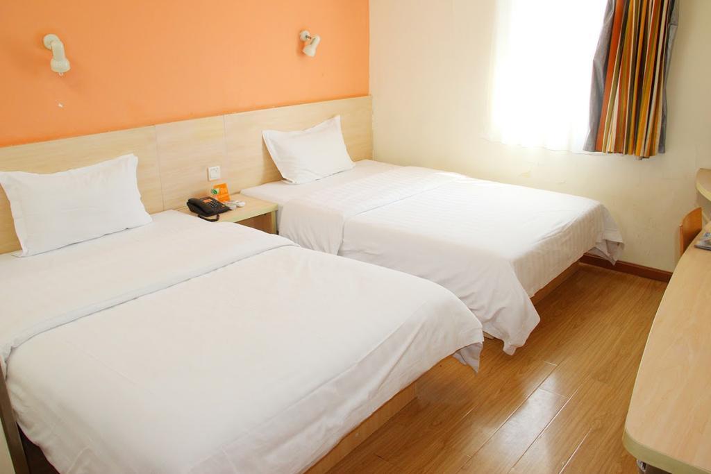 7Days Premium Nanchang Railway Station Экстерьер фото
